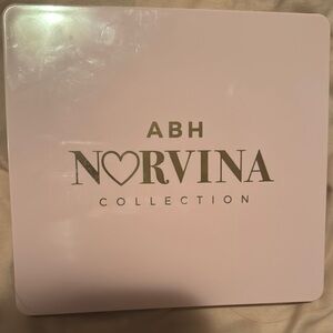 ABH Norvina Collection Palette